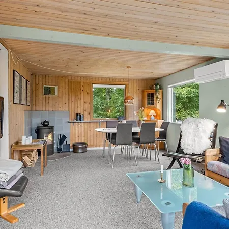 Holiday home Thorine - 800m From The Sea By Interhome *
