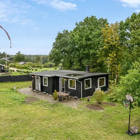 Holiday home Thorine - 800m From The Sea By Interhome *